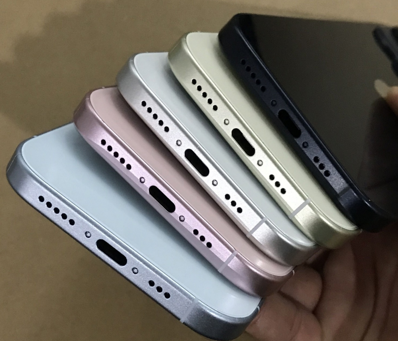 苹果 iPhone 15 / Pro长什么样？iPhone 15 / Pro机模展示