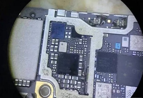 2K就能组装iPhone13？外版黑解卡贴机究竟水多深 