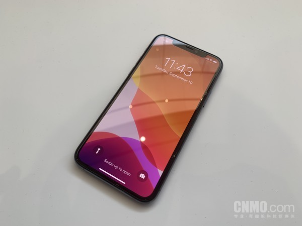 iPhone 11 Pro系列搭载超视网膜XDR显示屏